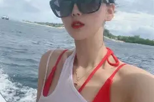 王力宏内地演唱会后台曝光！飙英语逗乐女助理笑声不断气氛和谐