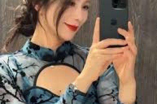 《亚洲AV无本泽朋美》免费观看